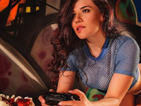 Дарья Островская играет на Xbox