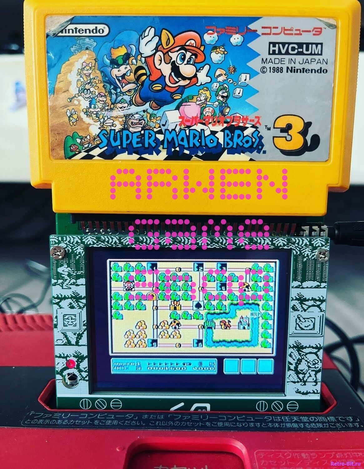 купить LCD-экран для Денди (8 бит) и Famicom: Слот-экран, звук, AV-выход (RCA) и миниджек для подключения к ТВ, подходит для всех 8битных приставок